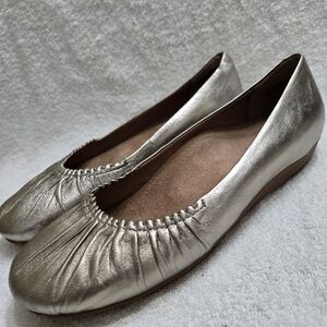 Abeo Pewter Metallic Women's Flats